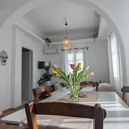 Arodou And Apartamento