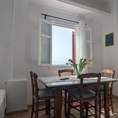 Arodou Studio And Apartment *