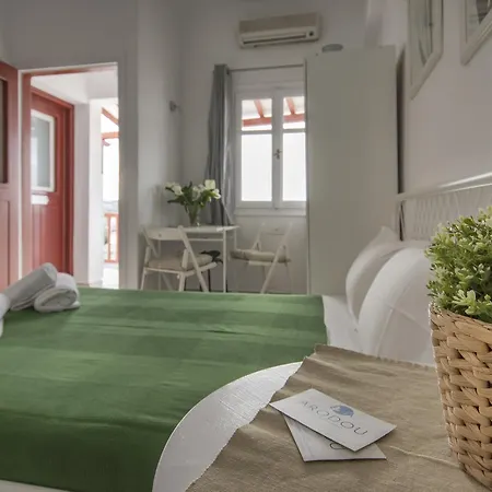 Arodou Studio And Apartment